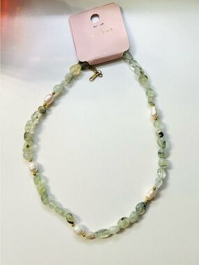 Treasure Jewels Jade Green Beaded Necklace